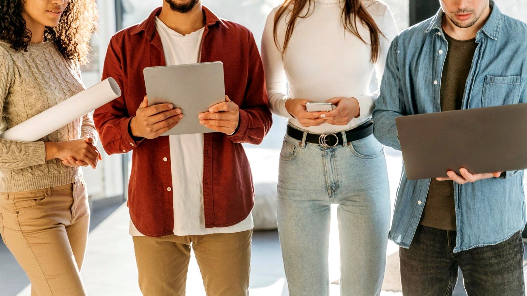 Séance de formation sur l'impact de l'inflation avec des participants engagés